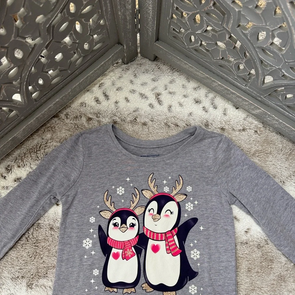 The Children's Place long sleeve shirt girls 5T sparkly penguin reindeer winter